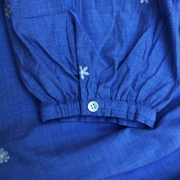 Pull over blouse - Picture 7 of 9